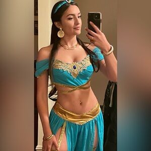 Leg Avenue Oasis/ Jasmine Princess Costume